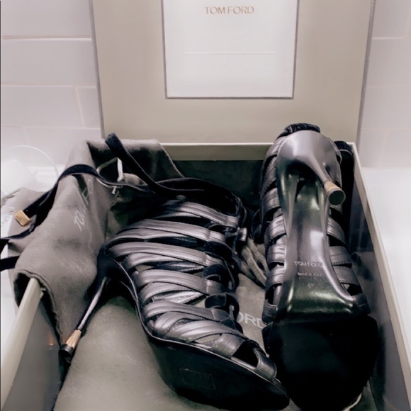 TOM FORD SHOES NWT BLACK STRAPPY STILETTOS size 37 - Picture 2 of 7